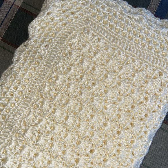 Handmade Crocheted baby Blanket In pale yellow chunky cot buggy/car seat 35X30” - Picture 2 of 7
